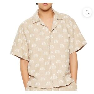 NWT Forever 21 Mens Tan Seashell Jacquard Short Sleeve Cropped Shirt